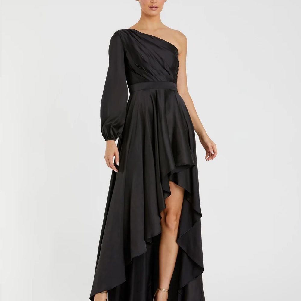IEENA FOR MAC DUGGAL 49141 
High Low One Shoulder Flowy Gown
